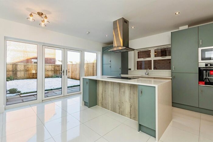 4 Bedroom Detached House For Sale In Bridge Road, Nottingham, NG8