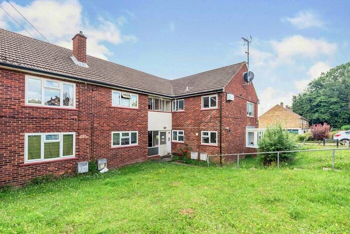 1 Bedroom Flat To Rent In Cavell Walk, Stevenage, Hertfordshire, SG2