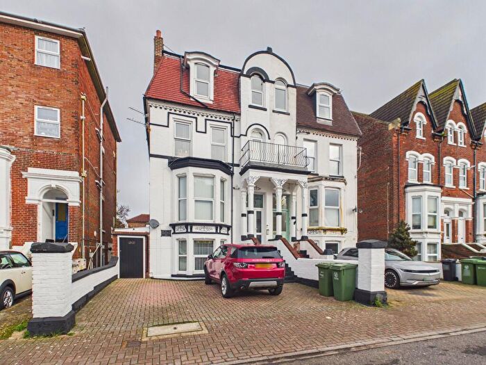 5 Bedroom Semi-Detached House For Sale In Salisbury Road, Southsea, PO4