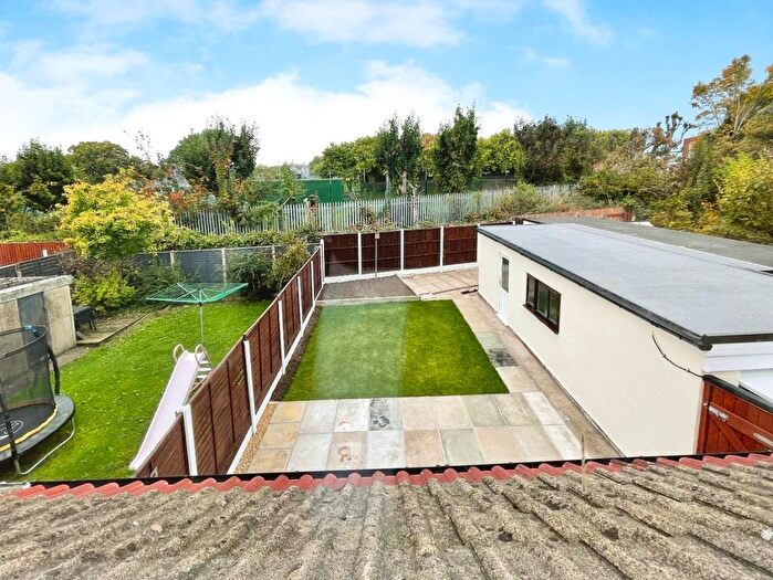 3 Bedroom Semi Detached Bungalow For Sale In Berry Drive, Great Sutton, Ellesmere Port, CH66