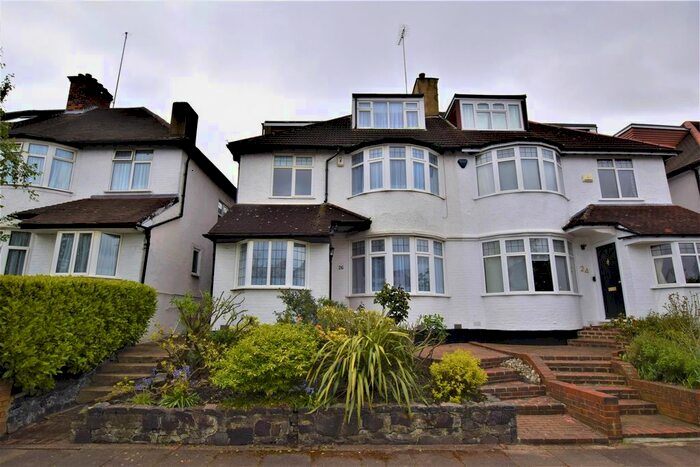 4 Bedroom Property To Rent In Hillcrest Avenue, Temple Fortune, London, NW11