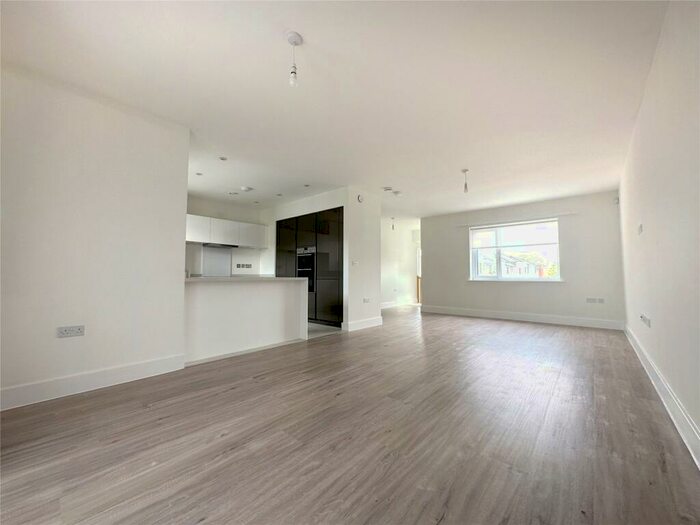 2 Bedroom Apartment To Rent In Exeter, Devon, EX3