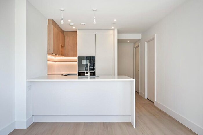 2 Bedroom Apartment To Rent In Bow View Apartments, Bow Green, London, E3