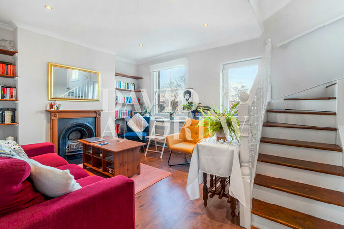 2 Bedroom Flat To Rent In Hanley Road, N4