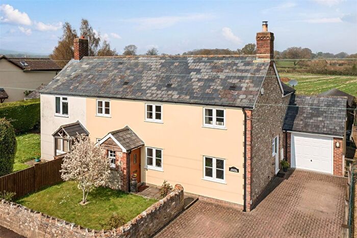 3 Bedroom Semi-Detached House For Sale In Broadway, Ilminster, TA19