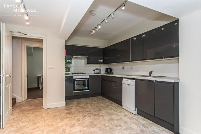 6 Bedroom Terraced House To Rent In Caledonian Road, Brighton, BN2