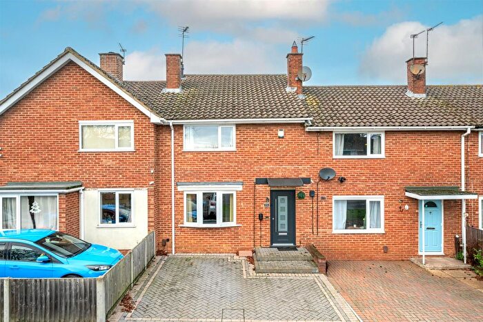 3 Bedroom Terraced House For Sale In Fennycroft Road, Hemel Hempstead, Hertfordshire, HP1