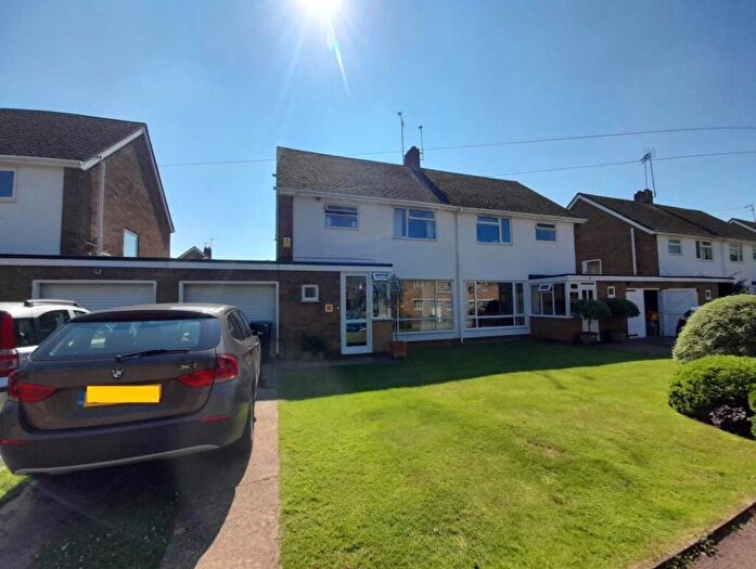 4 Bedroom Semi-Detached House For Sale In Brickle Lane, Bloxham, Banbury, Oxfordshire, OX15