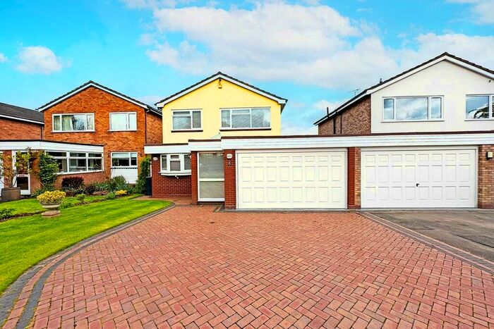 3 Bedroom Link Detached House To Rent In Kingscote Road, Dorridge, B93