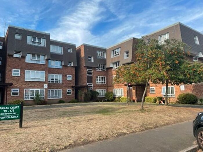 Studio To Rent In Stourton Avenue, Hanworth, Feltham, TW13