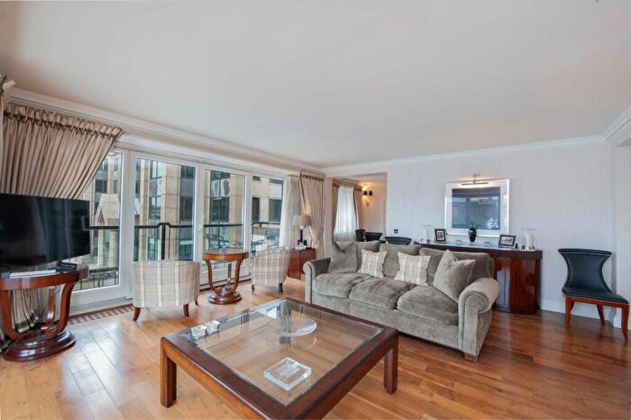 3 Bedroom Flat To Rent In Trig Lane, Norfolk House, EC4V