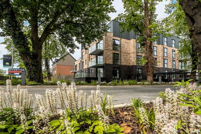 3 Bedroom Flat To Rent In Wilford Lane, West Bridgford, Nottingham, NG2
