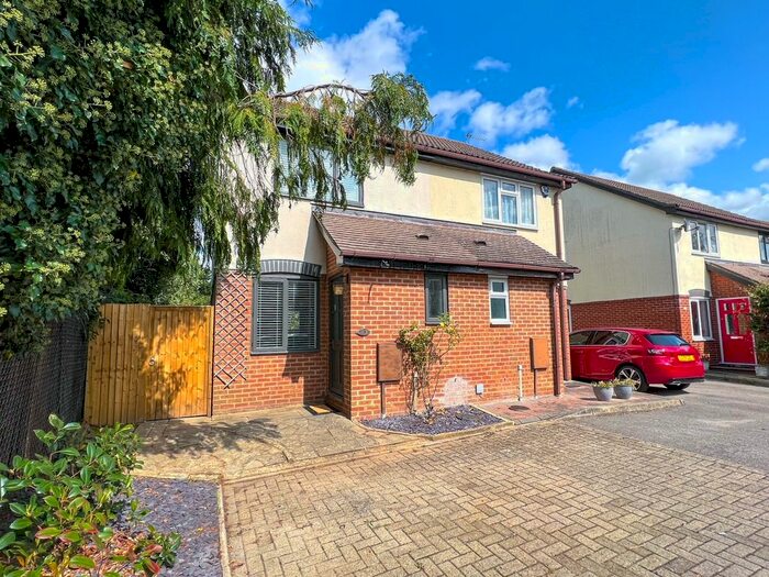 2 Bedroom Semi-Detached House To Rent In Bishop Fox Way, West Molesey, KT8