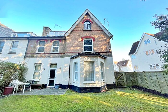 Flat To Rent In Bournemouth, BH2