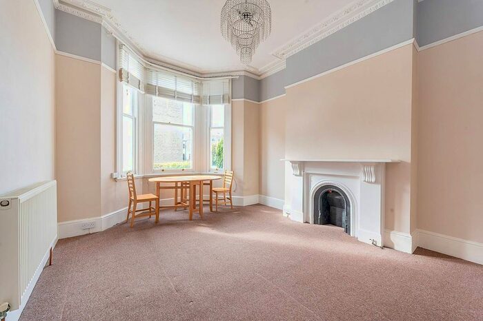 1 Bedroom Flat To Rent In Westcroft Square, Ravenscourt Park, London, W6