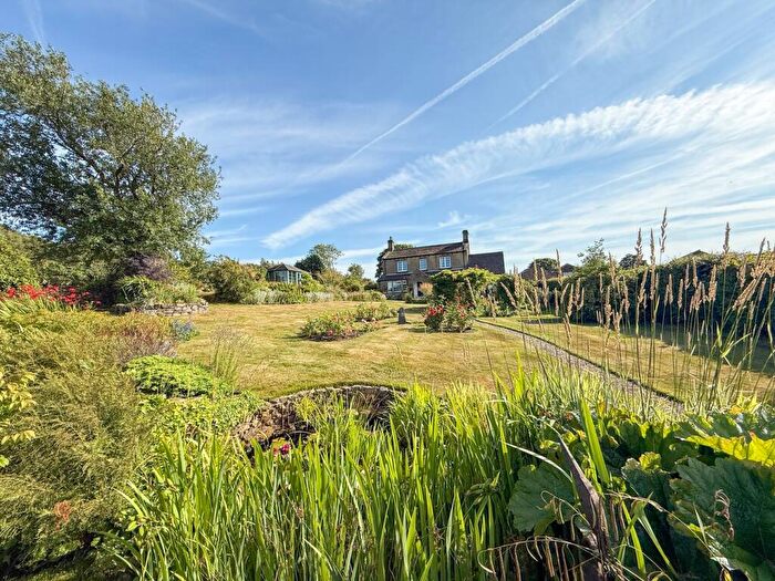 3 Bedroom Country House For Sale In Wood Nook, Between Honley & Meltham, Holmfirth, HD9