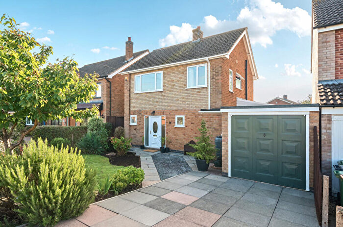 3 Bedroom Detached House For Sale In Kirkstone Drive, Loughborough, Leicestershire, LE11