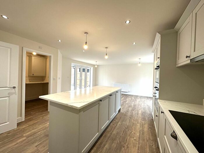4 Bedroom Detached House For Sale In Blackbird Road, Fleckney, Leicestershire, LE8