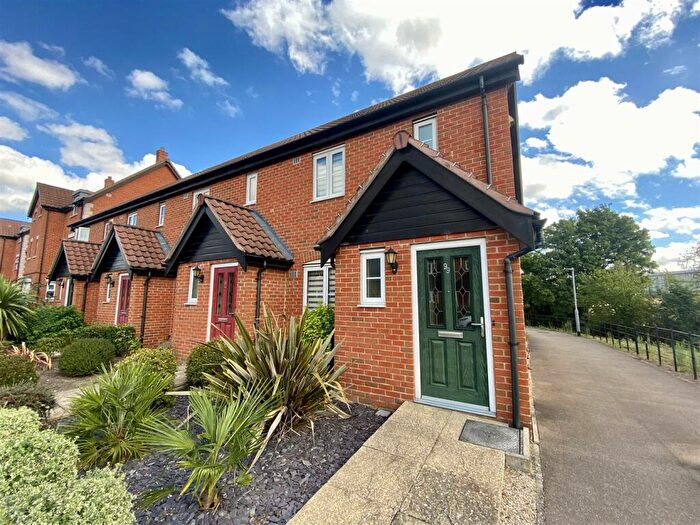 2 Bedroom Semi-Detached House To Rent In Blue Boar Lane, Norwich, NR7