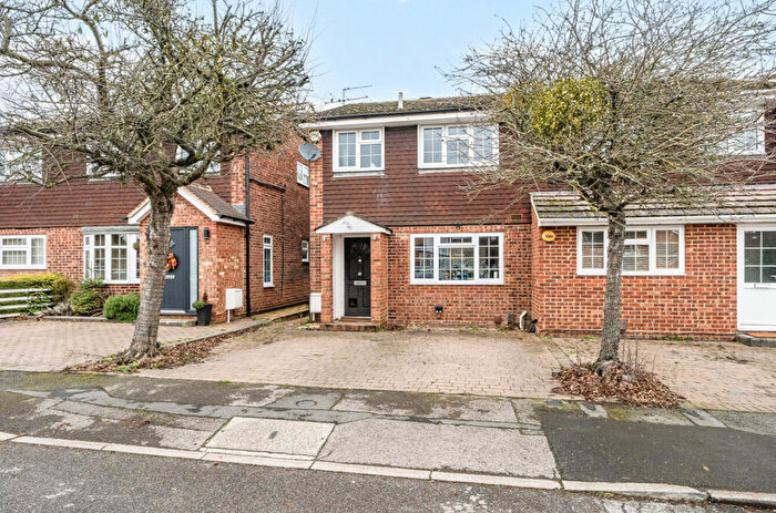 3 Bedroom Semi-Detached House For Sale In Furrow Way, Maidenhead, Berkshire, SL6