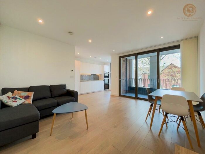 1 Bedroom Flat For Sale In Wentworth Street, London, E1