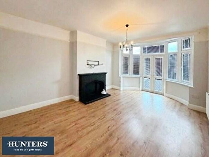 2 Bedroom Apartment To Rent In Eagle Road, Wembley, HA0