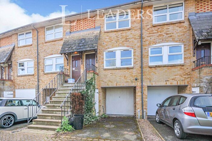 2 Bedroom Town House To Rent In Saville Row, Hayes, BR2