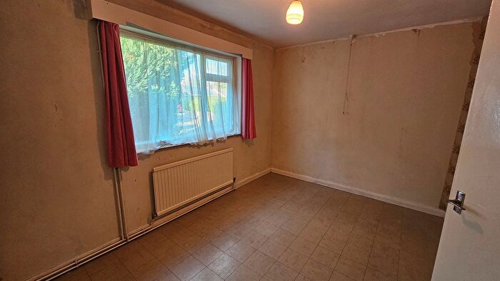 2 Bedroom Detached Bungalow For Sale In Waveney Crescent, Earsham, Bungay, NR35