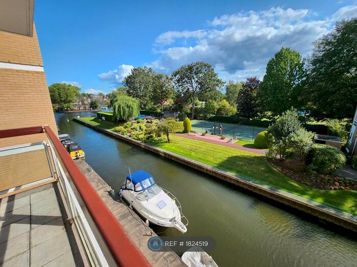 2 Bedroom Flat To Rent In Fairways, Teddington, TW11