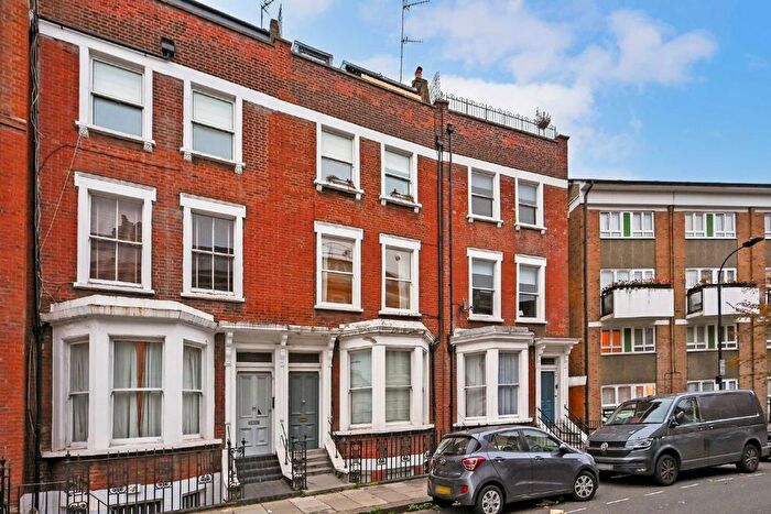 2 Bedroom Flat To Rent In Beaumont Crescent, West Kensington, W14