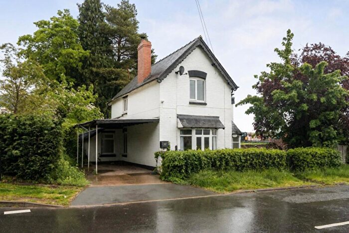 3 Bedroom Cottage For Sale In Comberton Road, Kidderminster, DY10