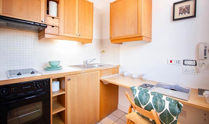 1 Bedroom Studio To Rent In North Gower Street, London, NW1