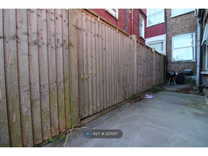 2 Bedroom Flat To Rent In Bickley Street, London, SW17