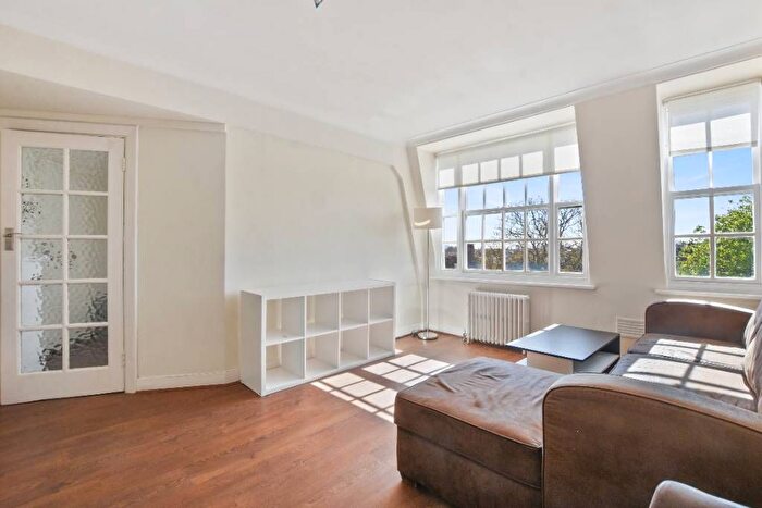 1 Bedroom Flat To Rent In Eton College Road, Belsize Park, Chalk Farm, NW3