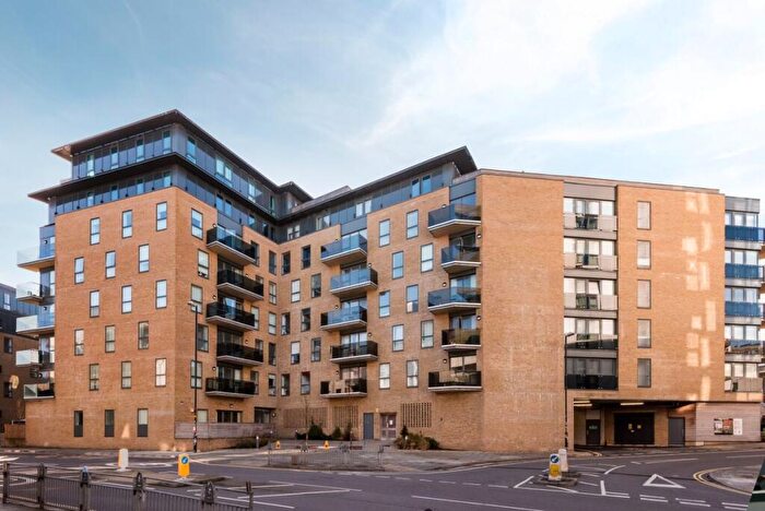 2 Bedroom Flat To Rent In Embankment House, Brighton, BN1