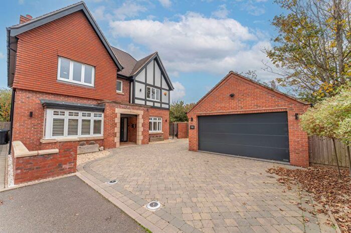 6 Bedroom Detached House For Sale In Manor Drive, Sutton Coldfield, B73