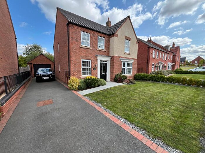 4 Bedroom Detached House For Sale In Galloway Road, Drakelow, DE15