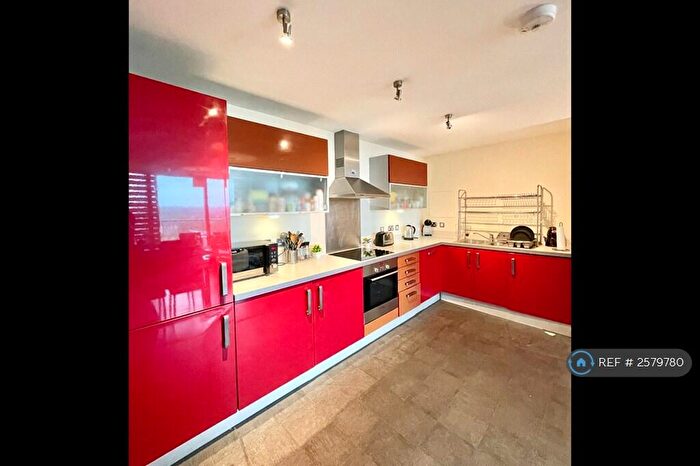 2 Bedroom Flat To Rent In Topaz House, Milton Keynes, MK9