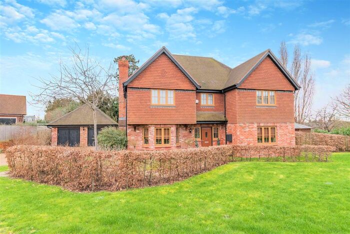 5 Bedroom Detached House For Sale In Saxon Way, Tovil, ME15