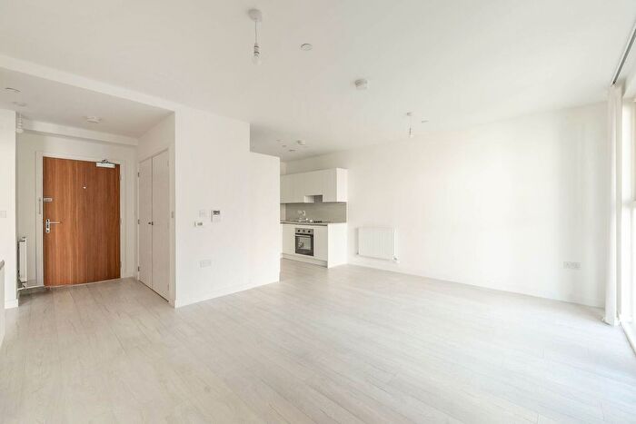 1 Bedroom Flat To Rent In Perryfield Way, Hendon, London, NW9