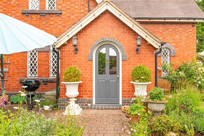 3 Bedroom Detached House For Sale In Langley Road, Claverdon, Warwick, CV35