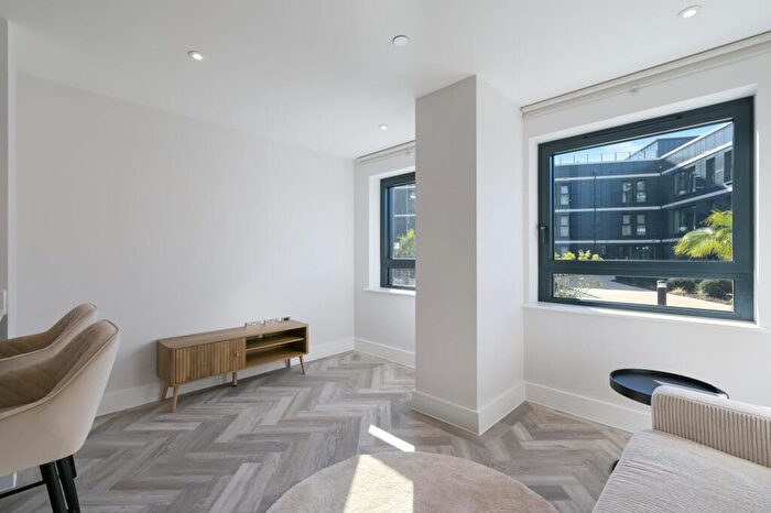 1 Bedroom Apartment To Rent In Equinox, One One Six, Cockfosters, EN4