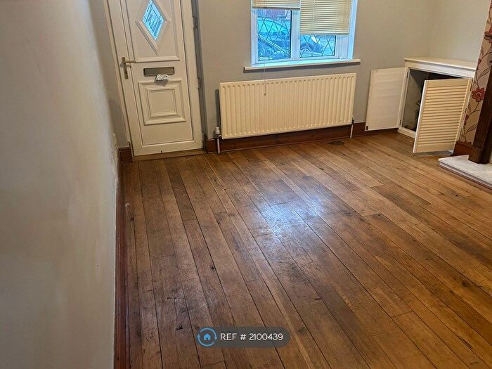 3 Bedroom Semi-Detached House To Rent In Garside Street, Worksop, S80