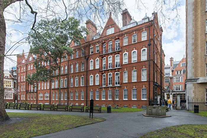 1 Bedroom Flat For Sale In Mount Street, London, W1K