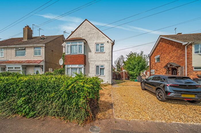 3 Bedroom Maisonette For Sale In Beaumont Avenue, Clacton-On-Sea, CO15