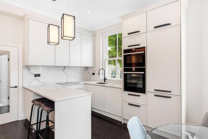 1 Bedroom Flat To Rent In Fulham Road, Fulham, London, SW6