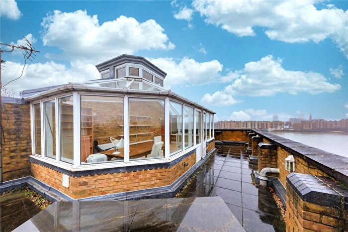 2 Bedroom Flat To Rent In Octagon Court, Rotherhithe Street, SE16