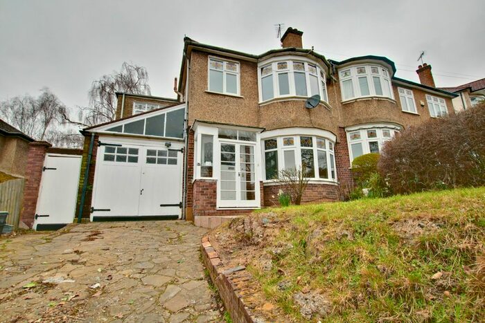 4 Bedroom Semi-Detached House To Rent In Murray Avenue, Bromley, BR1