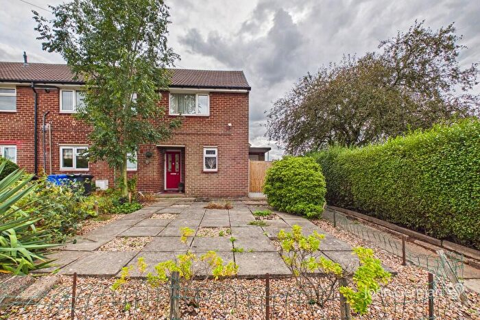 2 Bedroom Maisonette For Sale In Sandalwood Road, Burton-on-Trent, DE15
