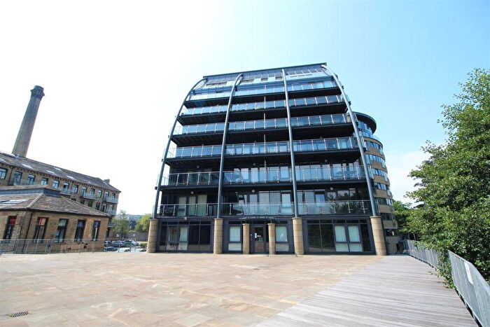 1 Bedroom Apartment To Rent In , Salts Mill Road, Shipley, VM1